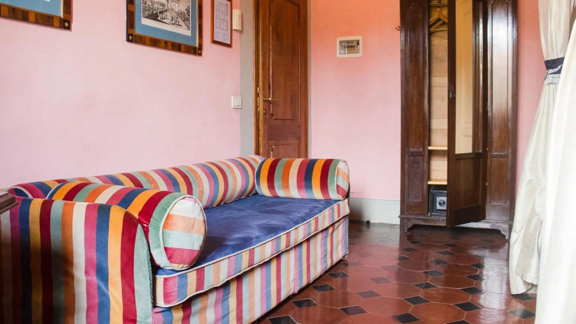 Antica Dimora Johlea Bed & Breakfast Florence
